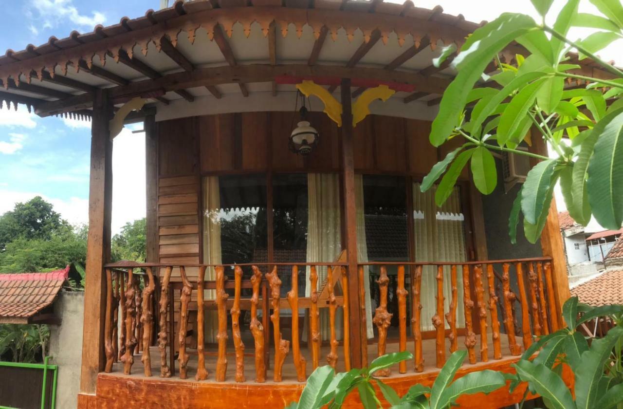 Diana'S Homestay Banyuwangi  Dış mekan fotoğraf